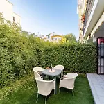 Malagasuite Tropical Terrace & Pool *