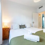 Malagasuite Tropical Terrace & Pool *