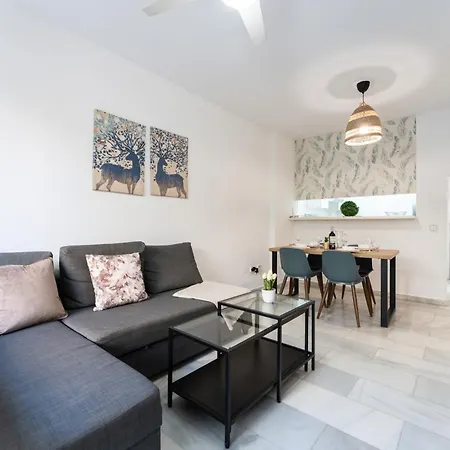 Malagasuite Tropical Terrace & Pool Apartamento