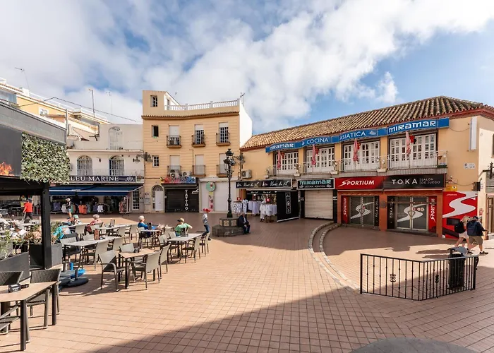 Malagasuite Tropical Terrace & Pool Appartamento